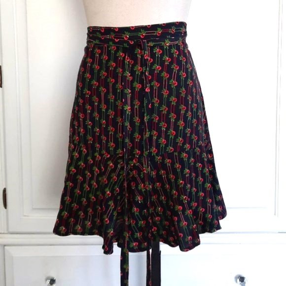 India Imports Dresses & Skirts - Vintage from the 1970's Boho Floral Skirt with Tie, Size 5/6